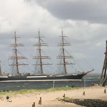 Haus Am Deich Modern Retreat * Cadenberge