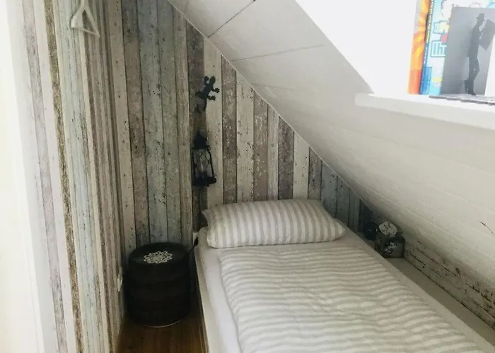 Haus Am Deich Modern Retreat